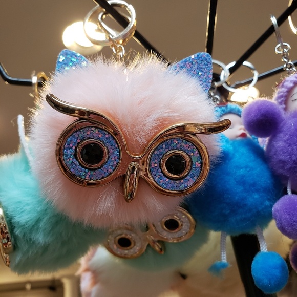 Pompom keys chains - Picture 6 of 8